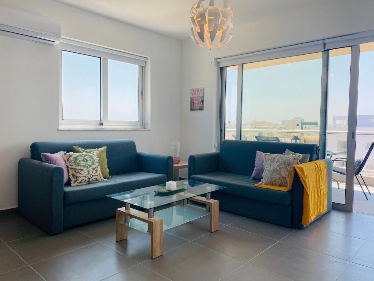 Silver Line 1-Bedroom Apartment In Larnaca Exterior photo