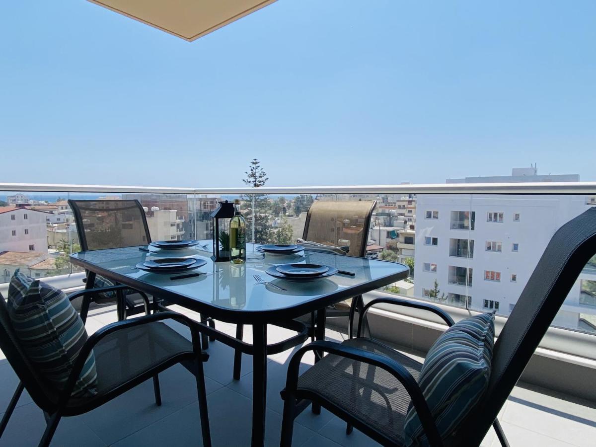 Silver Line 1-Bedroom Apartment In Larnaca Exterior photo